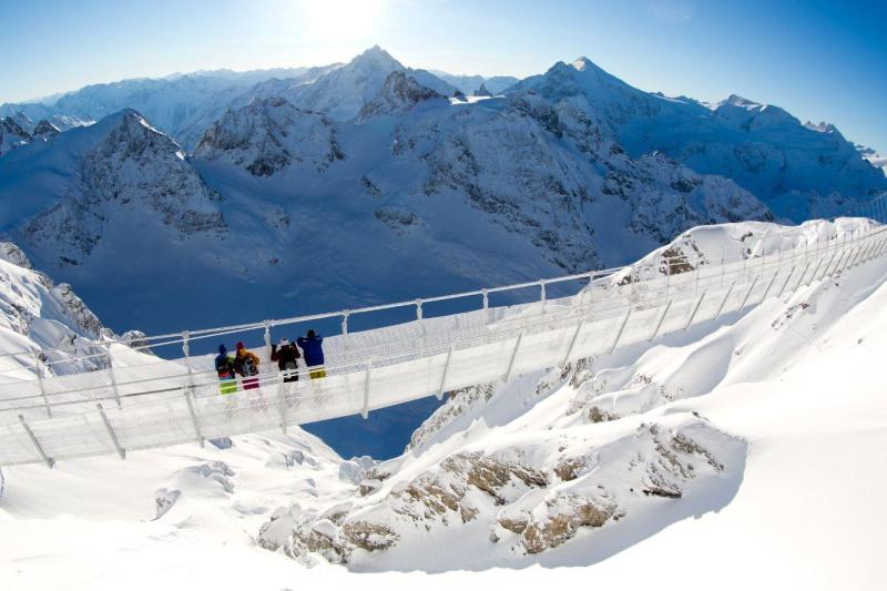 Mount Titlis - Glacier Paradise departing from Zurich