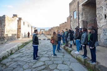 UNESCO Jewels: Pompeii Day Trip from Rome with Transportation